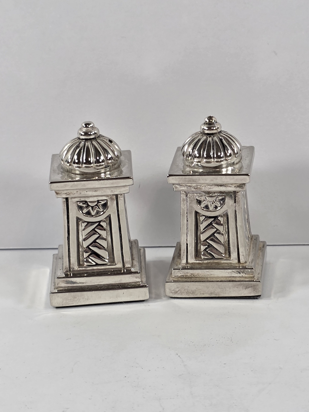 Vintage Silver Plated Art Deco Pillar Salt And Pepper Shakers Serving Set